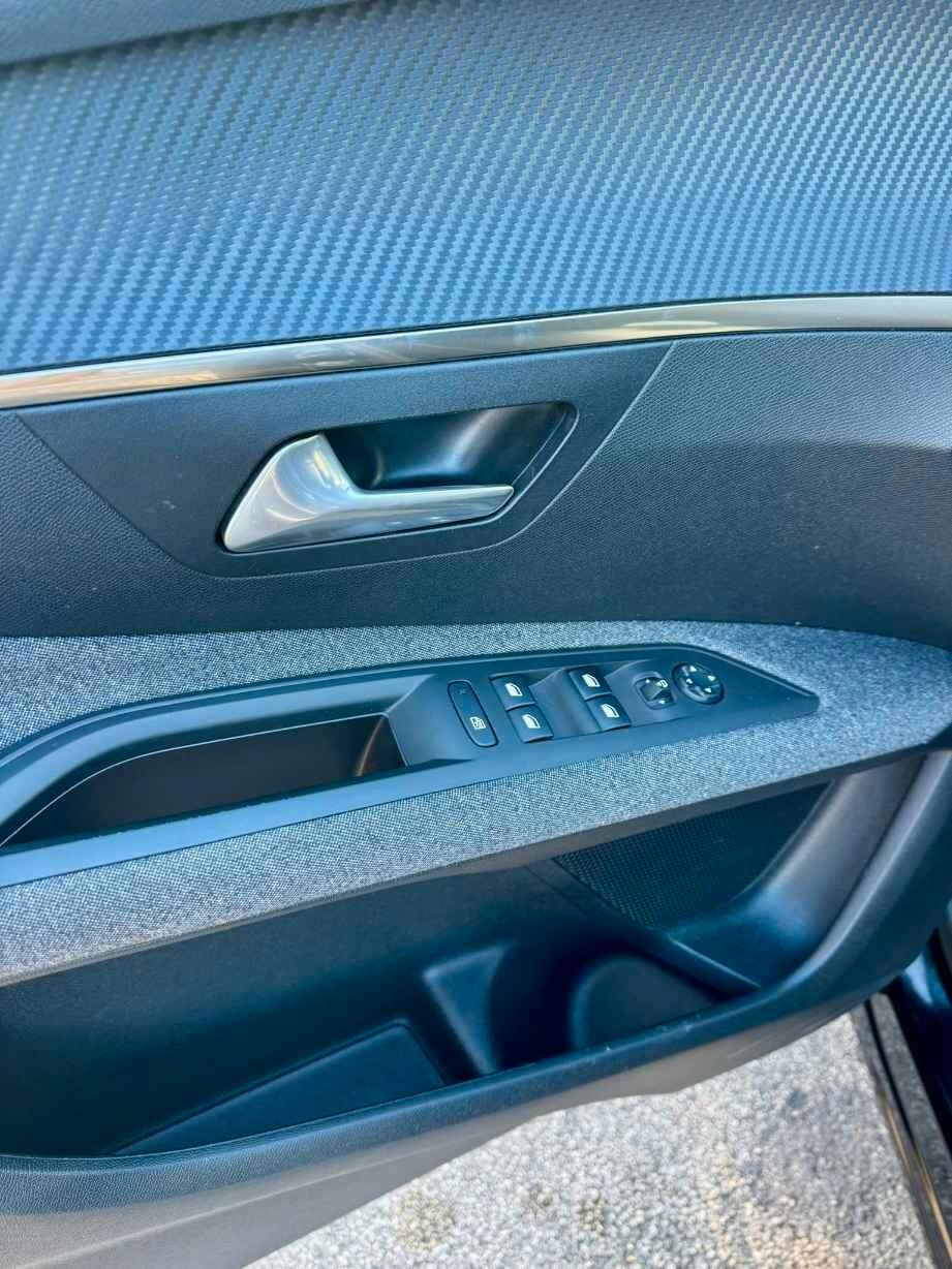 Peugeot 3008 1.5 BlueHDi GT 130 CV