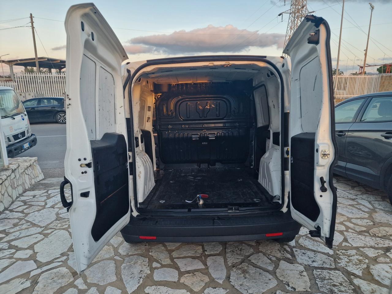 Fiat Doblo Doblò 1.6 MJT 105CV Lounge 3POSTI 2022