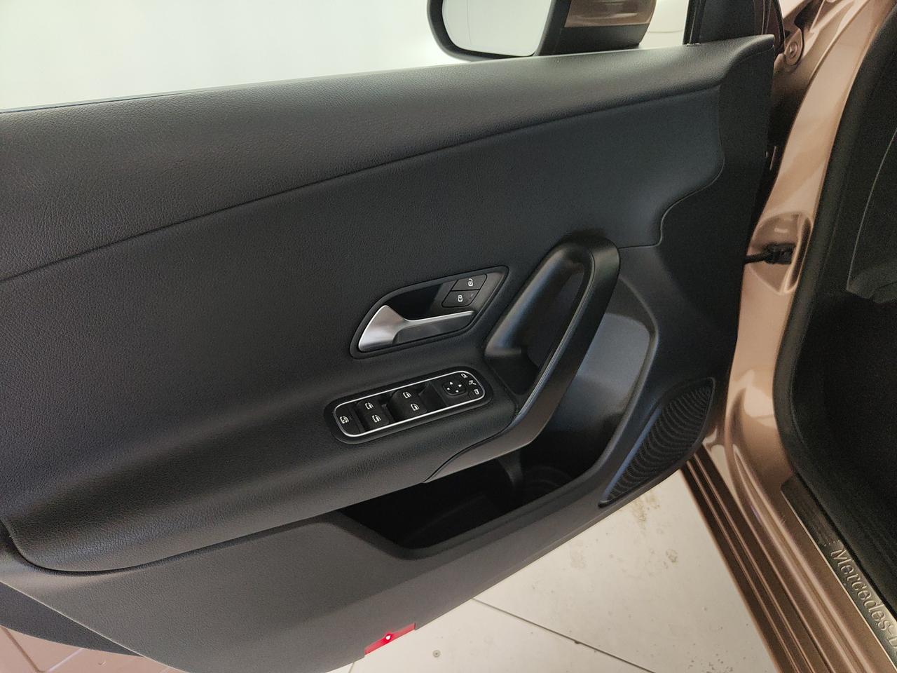 Mercedes-Benz A 180 d Business Extra auto