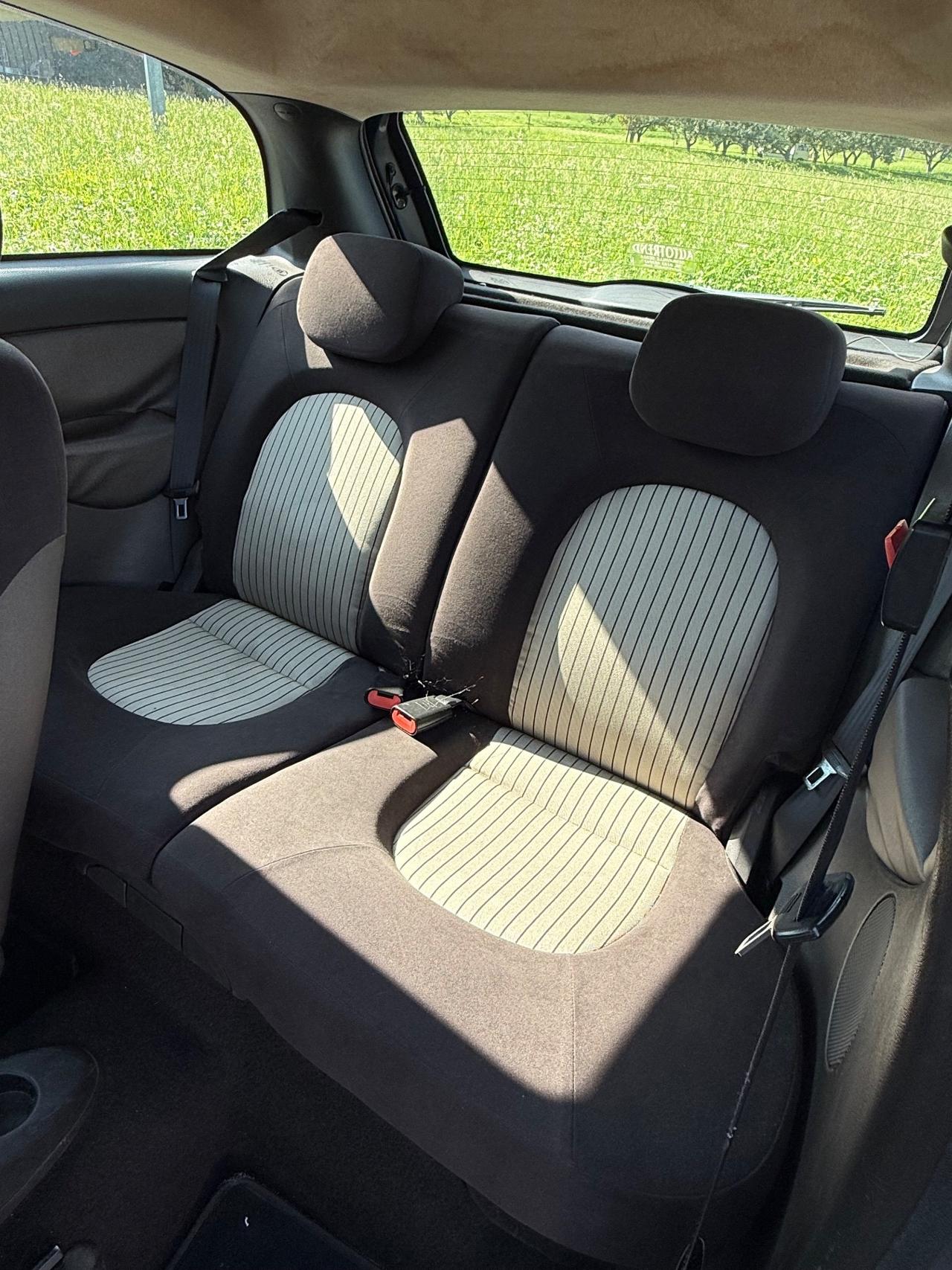 Lancia Ypsilon 1.2 Argento