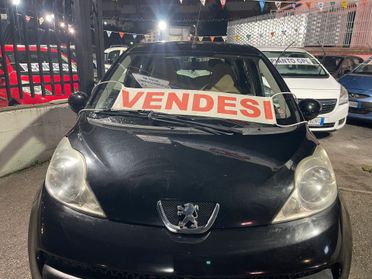 Peugeot 107 1.0 68CV 5p. Sweet Years 2Tronic