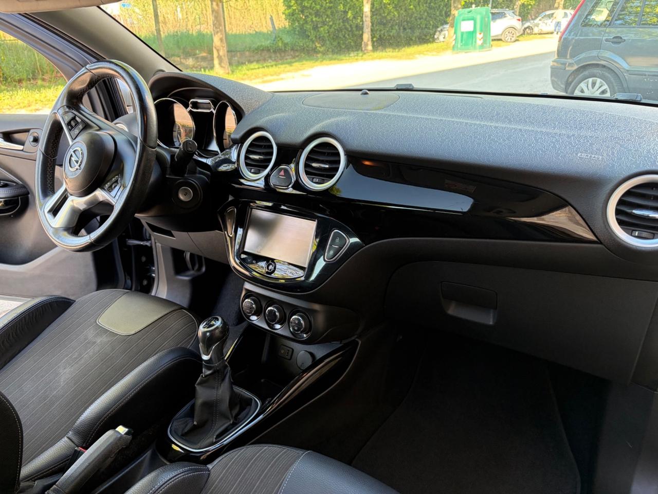 Opel Adam 1.2 70 CV