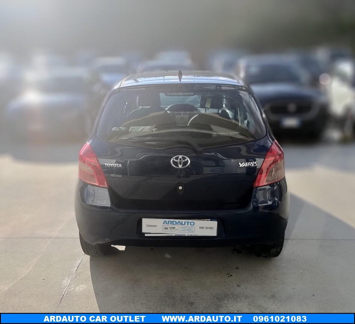 Toyota Yaris 1.0 Sol