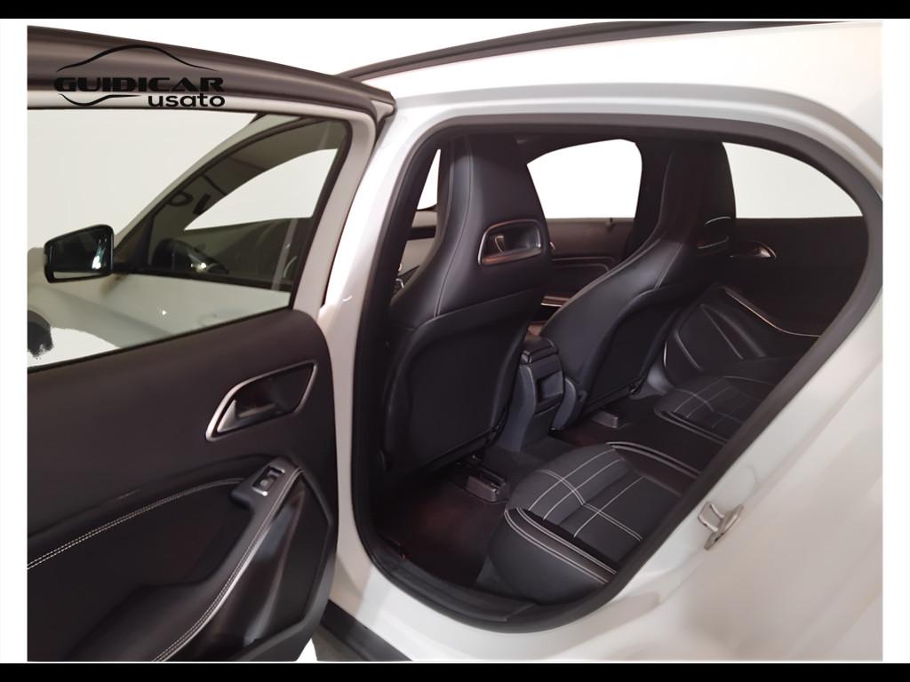 Mercedes-Benz GLA-X156 2014 - GLA 220 d (cdi) Sport 4matic 170cv auto