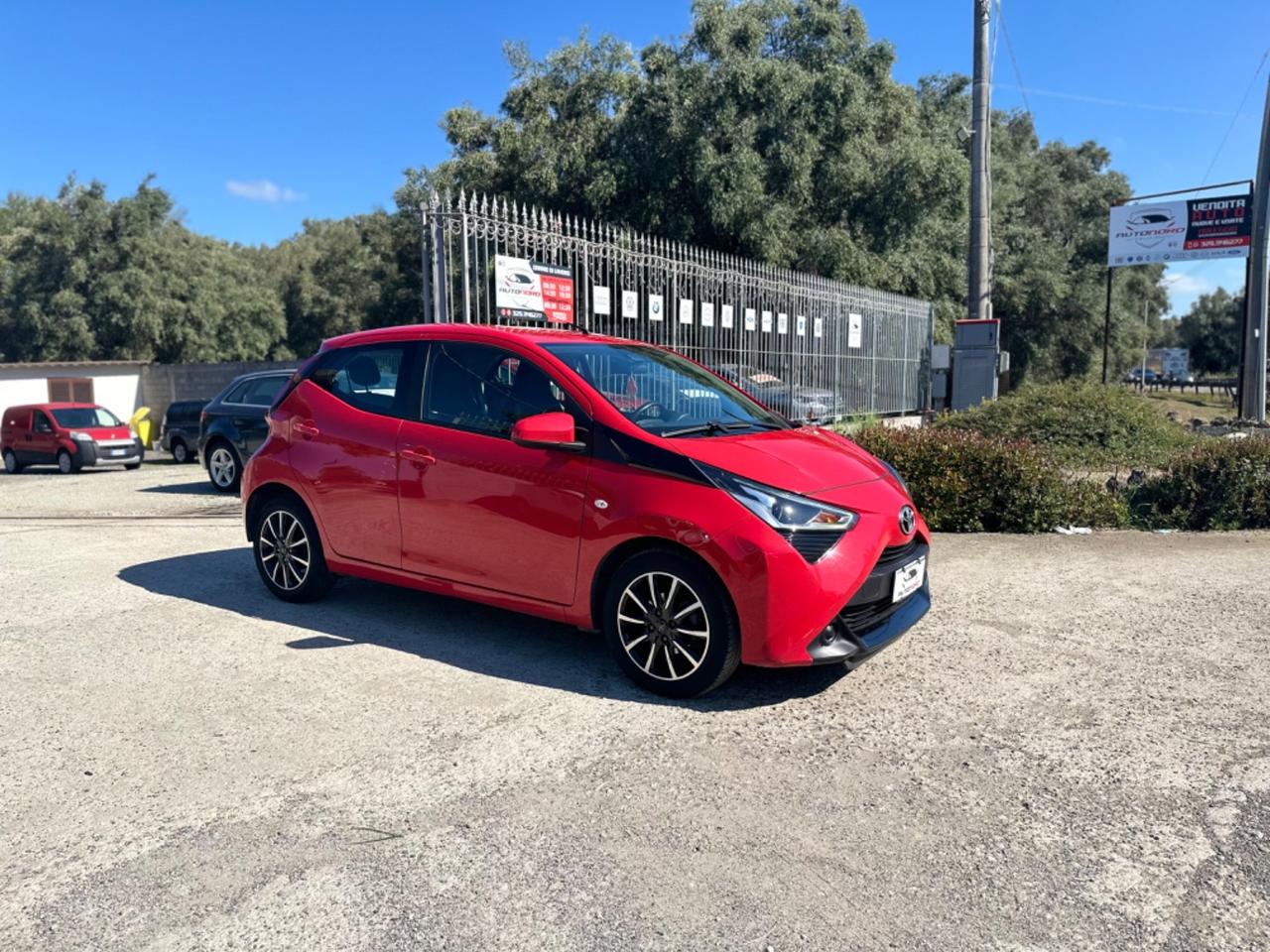 Toyota Aygo 1.0 VVT-i 72 CV 5 porte x-clusiv