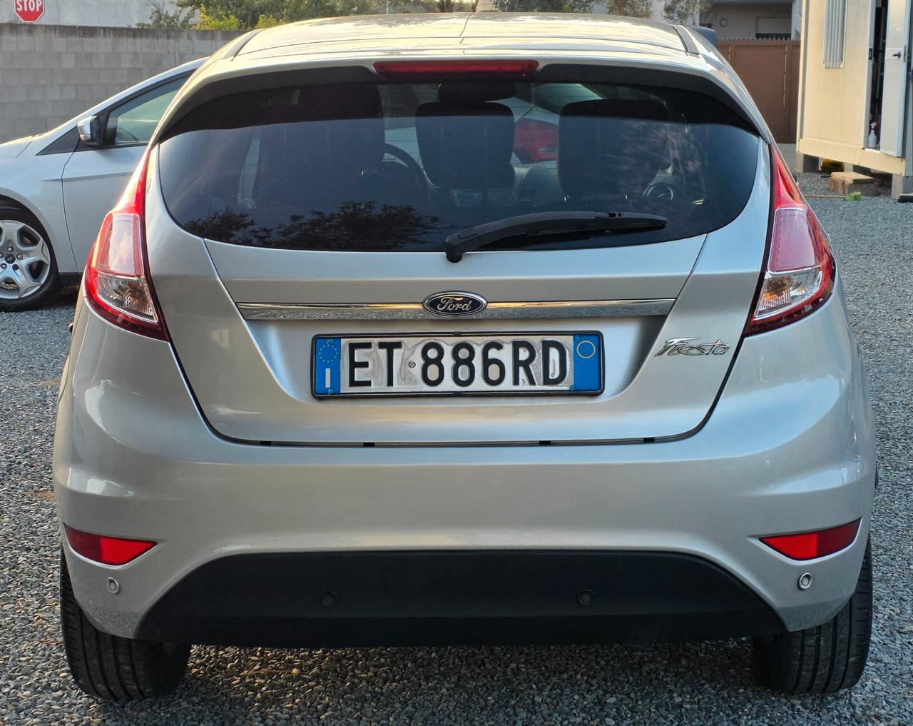 Ford Fiesta 1.5 TDCi 75CV 5 porte Titanium