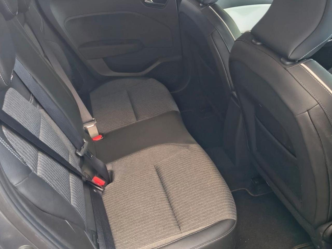 Renault Clio Full Hybrid E-Tech 145 CV 5 porte Techno