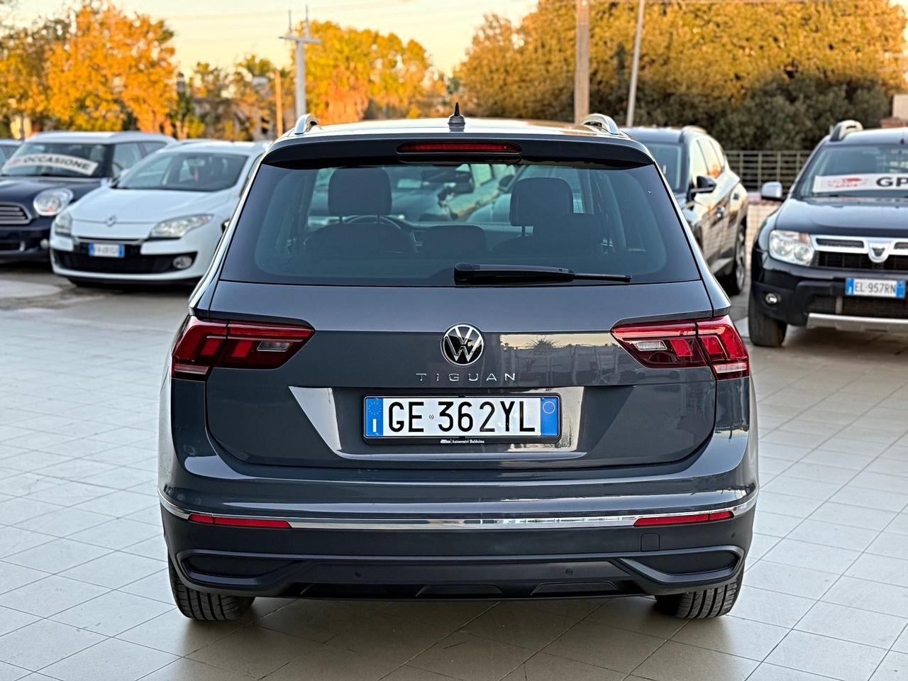 Volkswagen Tiguan 1.5 TSI 150 CV DSG ACT R-Line Garanzia 12 Mesi