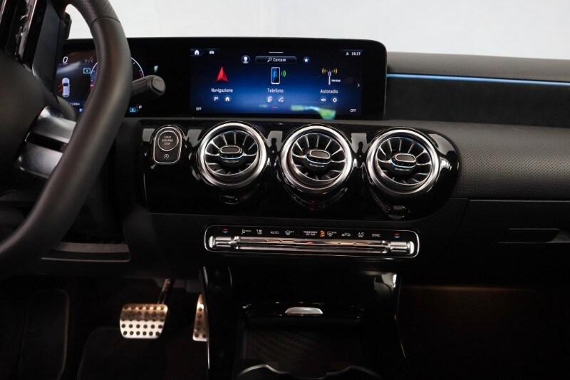 MERCEDES Classe A (W177) A 200 d Automatic ...