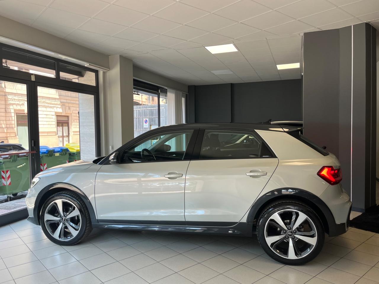 Audi A1 allstreet 30 TFSI S tronic Identity Contrast