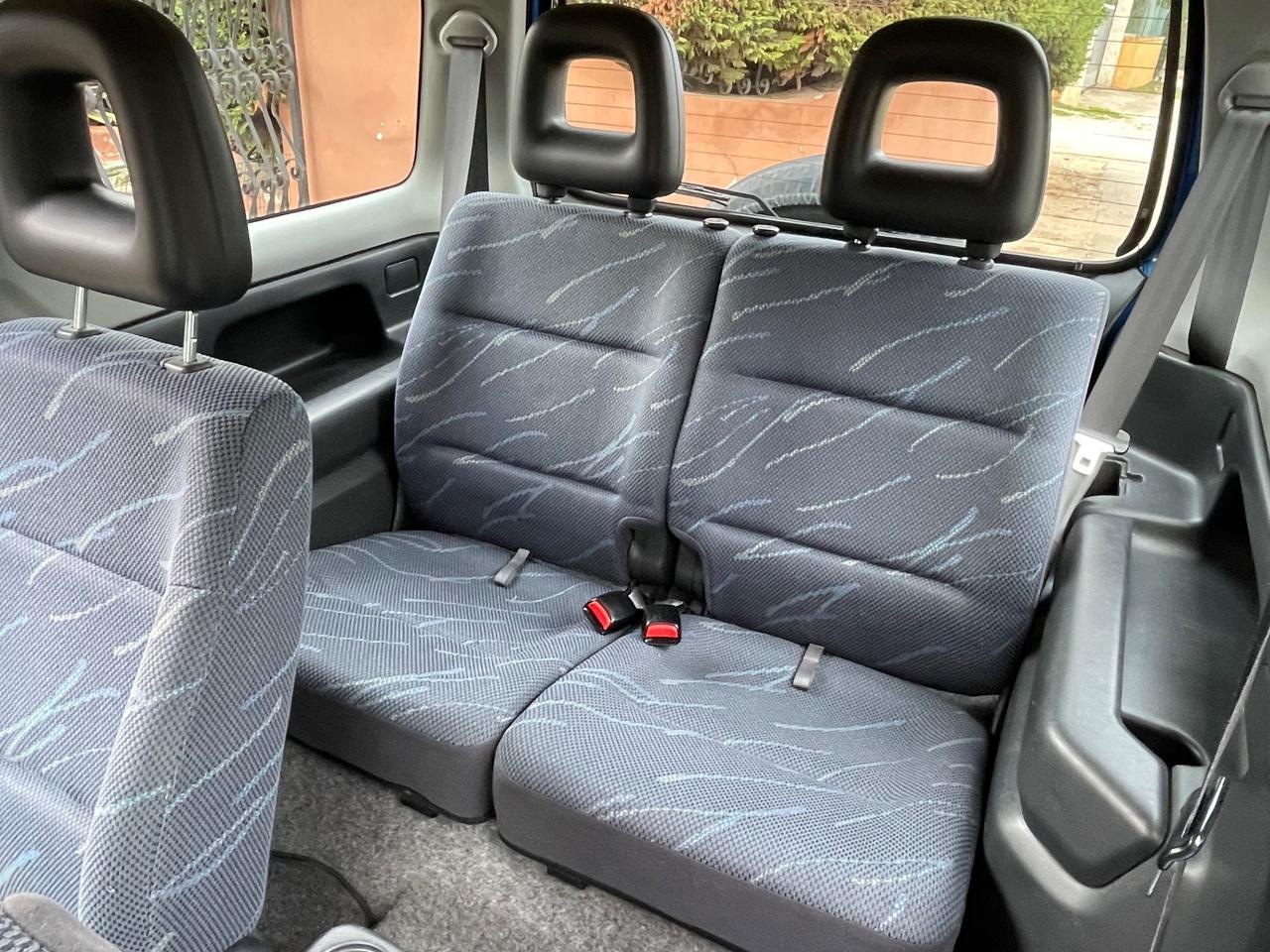 Suzuki Jimny 1.3i 16V cat 4WD JLX