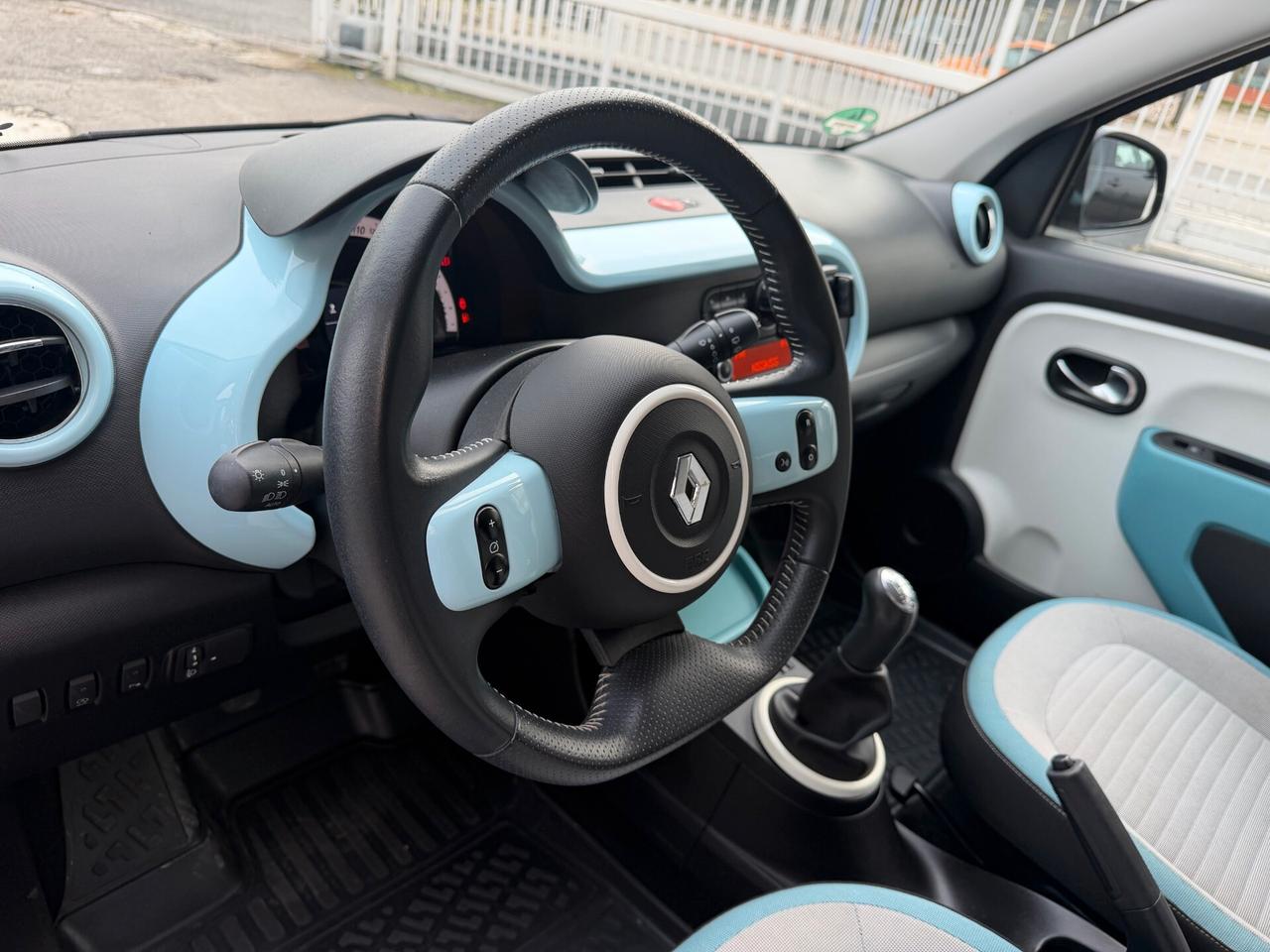 Renault Twingo 1.0 71CV SCe Cosmic