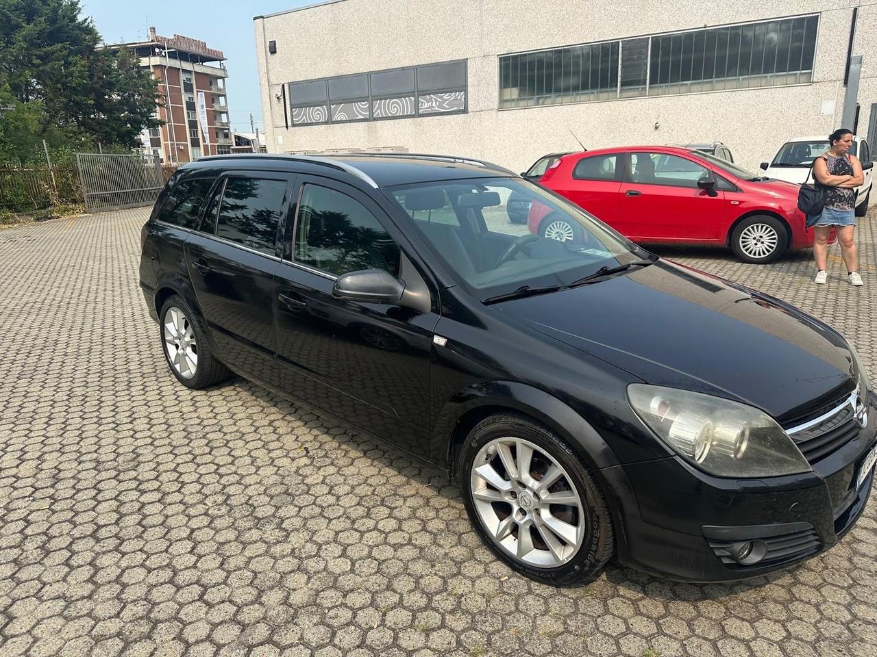 Opel Astra 1.7 CDTI 101CV Station Wagon Club