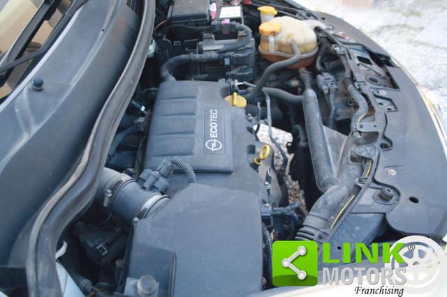 OPEL Corsa 1.2 3 porte b-color NEOPATENTATI