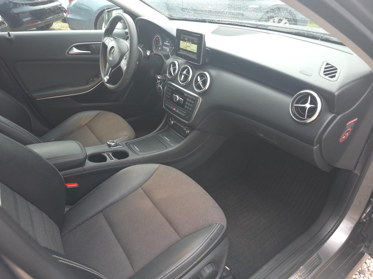 Mercedes-benz A 180 CDI Automatic Dark Night Edition