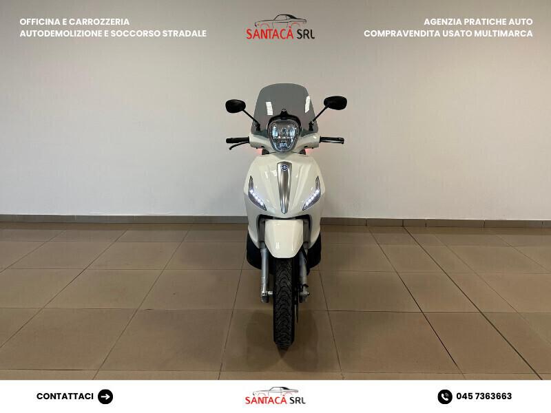 Piaggio Beverly 350
