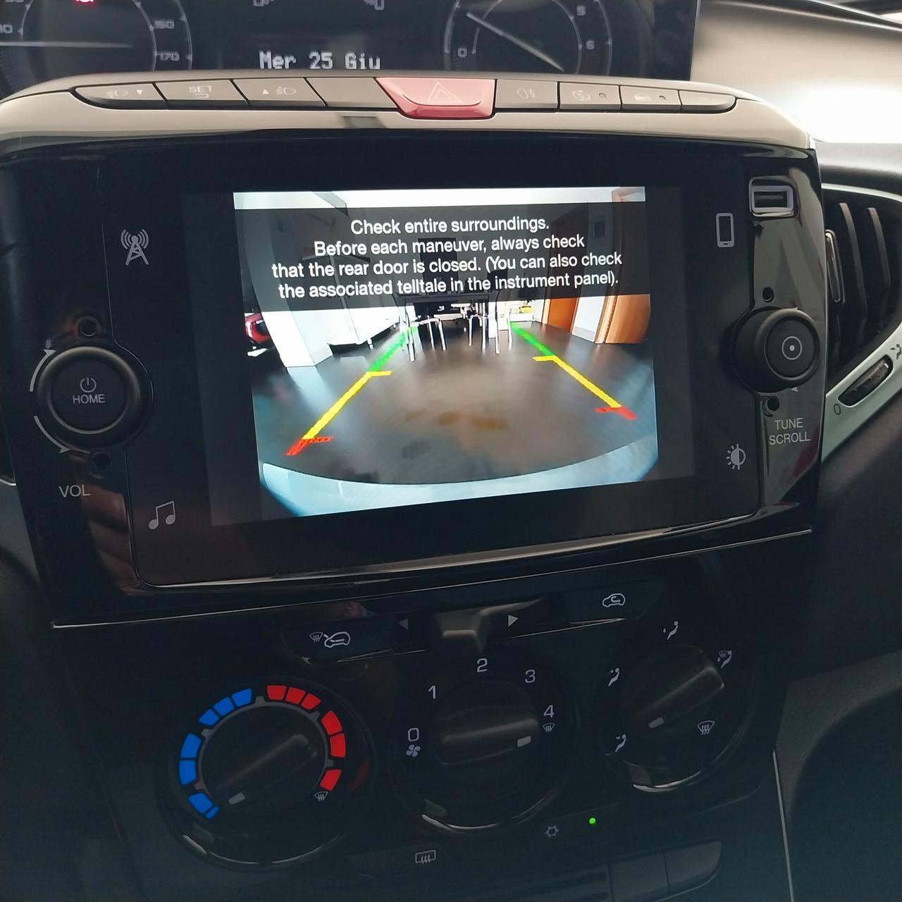 Lancia Ypsilon 1.0 FireFly 5 porte S&S Hybrid Platino