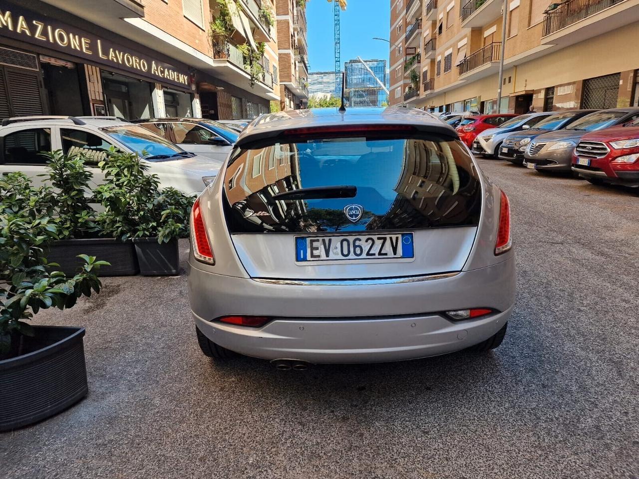 Lancia Delta 1.4 T-Jet 120 CV Silver Ecochic GPL