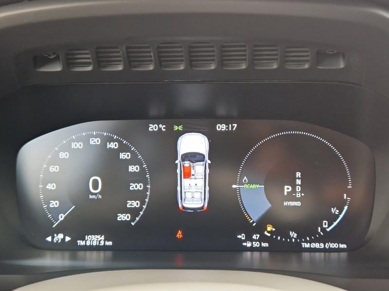VOLVO XC90 T8 AWD PLUG-IN 7P R. INSCR. EXPR. SUV