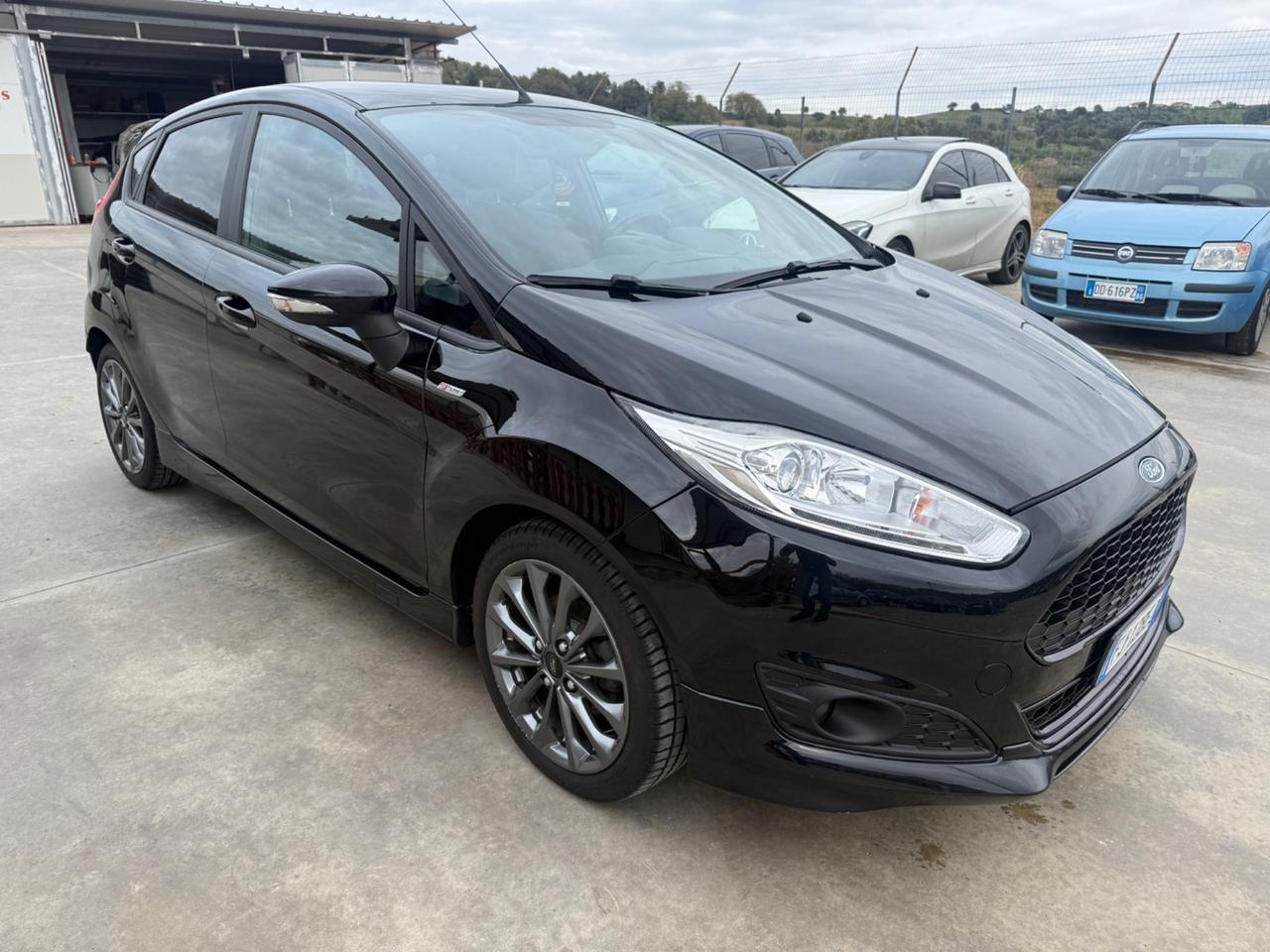 Ford Fiesta 1.5 TDCi 75CV 5 porte ST-Line