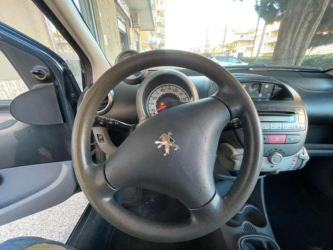 Peugeot 107 1.0 68CV 5p. Sweet Years