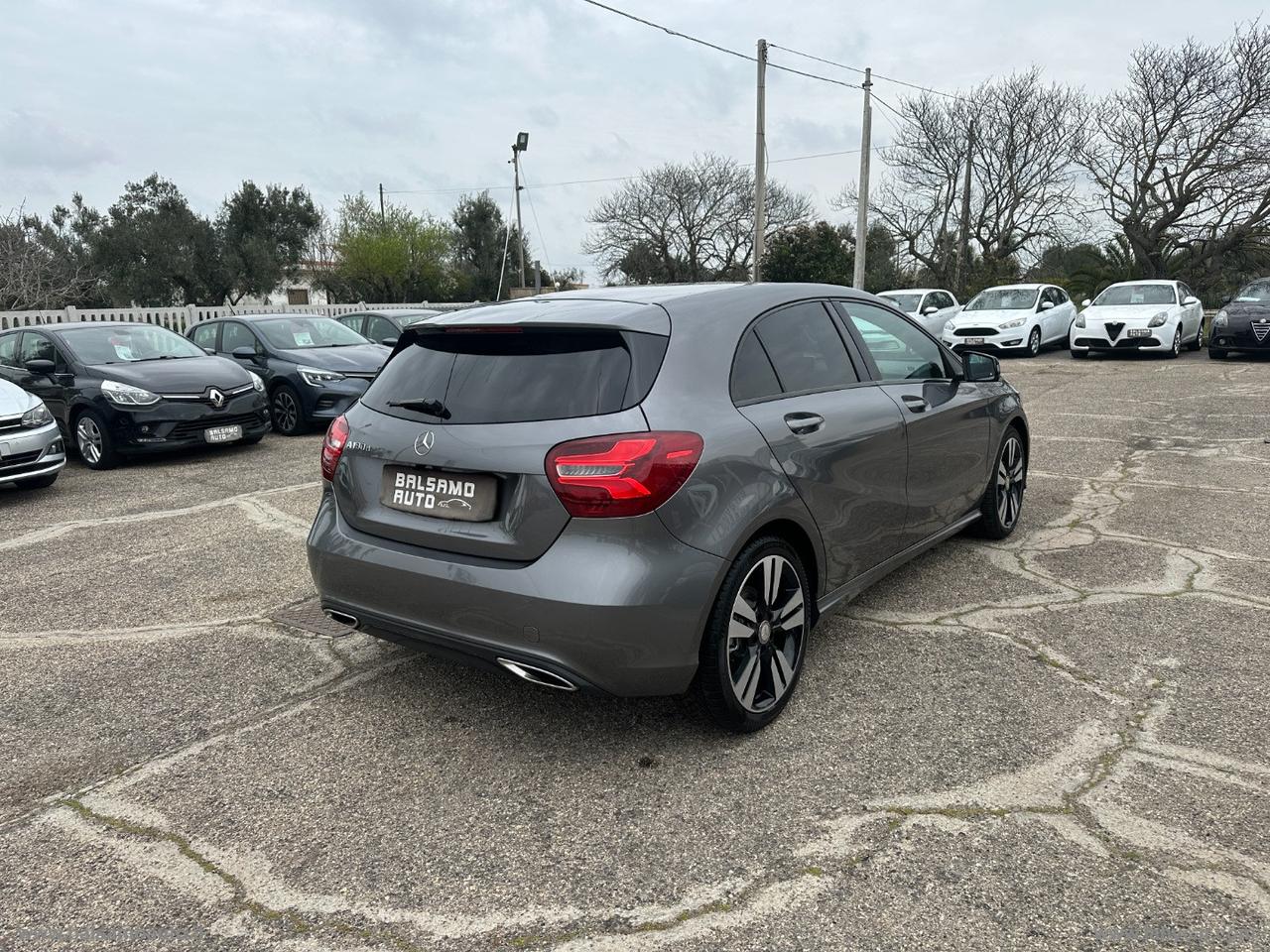 MERCEDES-BENZ A 180 CDI Premium