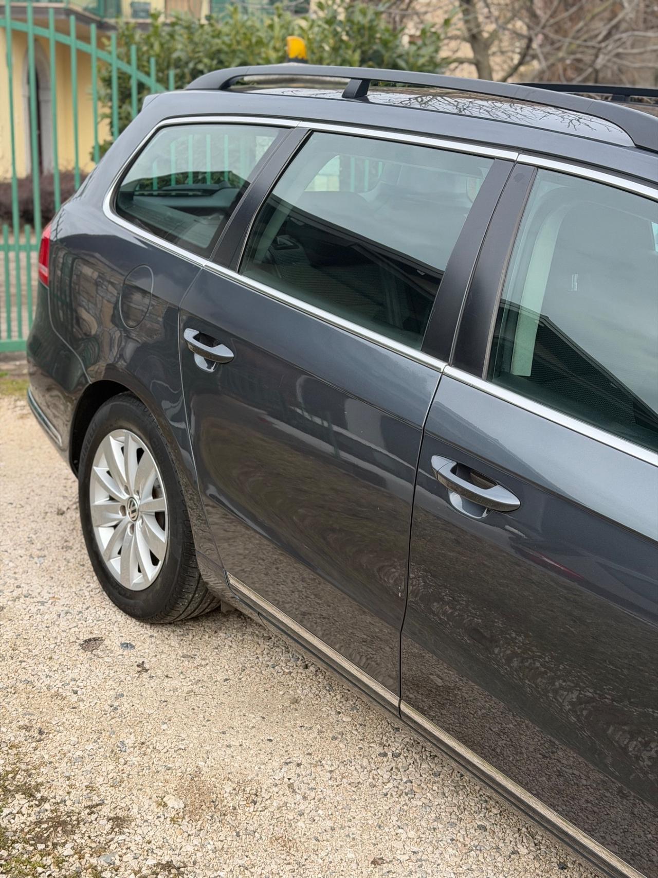 Volkswagen PASSAT VARIANT 1.6 TDI KMCERT GARANZ UNICOPR