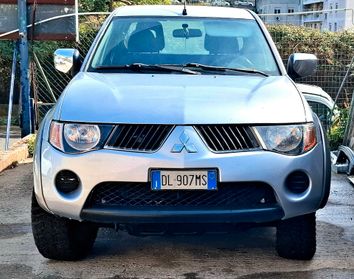 Mitsubishi L200 2.5 DI-D/136CV Club Cab Invite