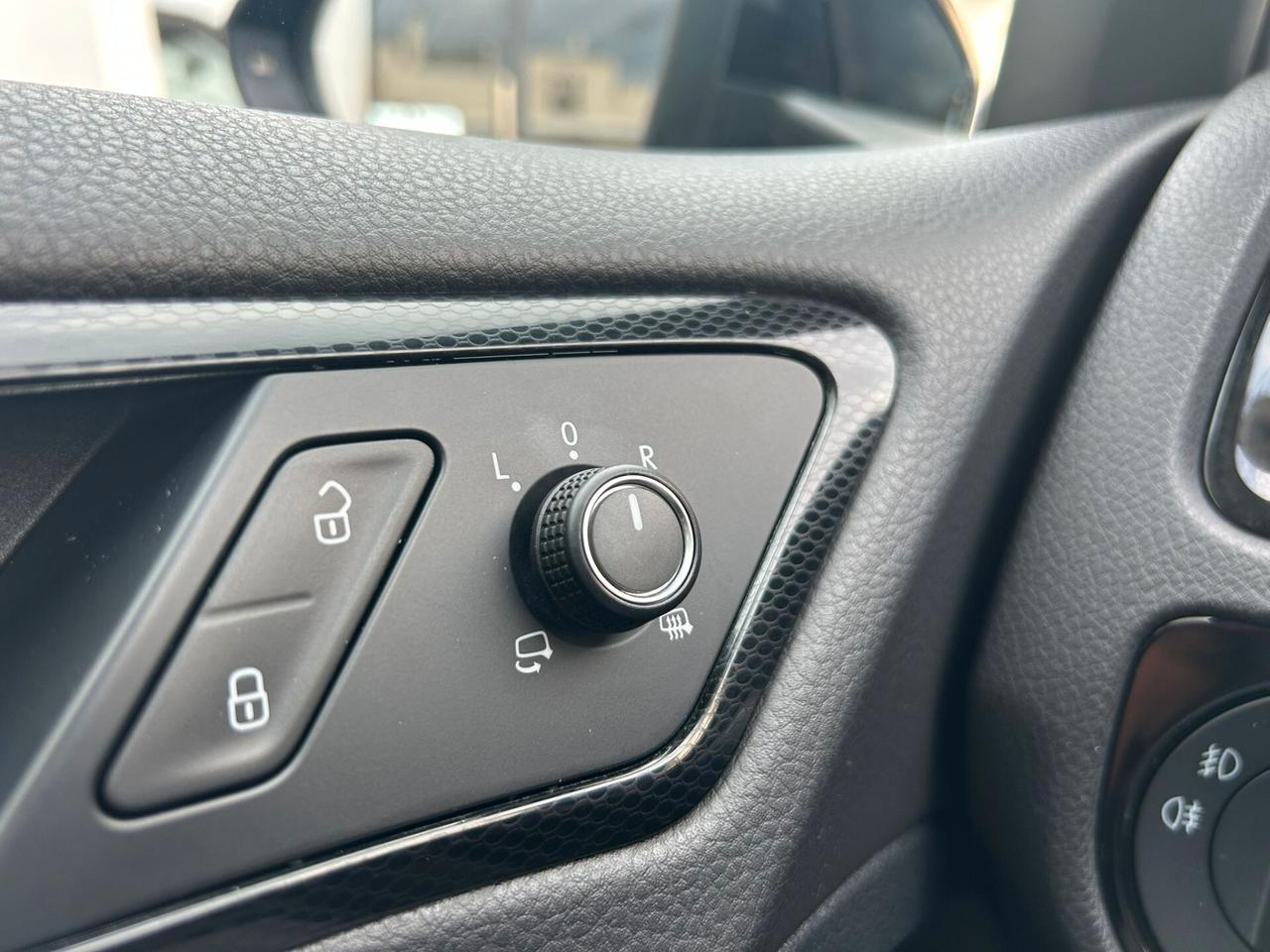 Volkswagen Golf 1.6 TDI 105 Cv DSG HIGHLINE-2013