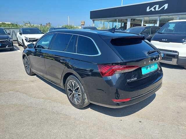 SKODA Octavia 2.0 TDI 150 CV DSG S/Wagon