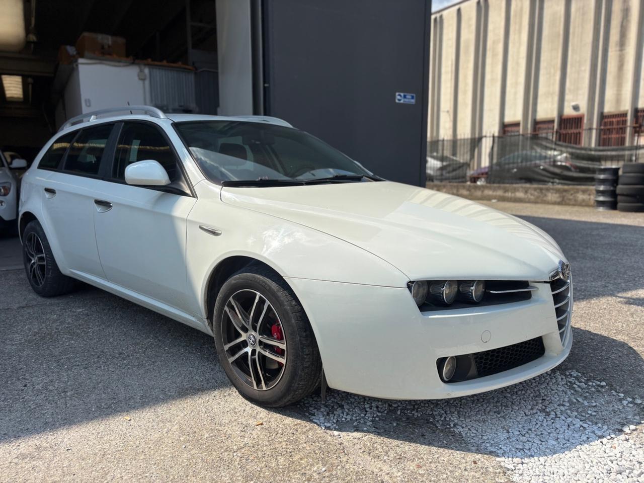 Alfa Romeo 159 2.0 JTDm Sportwagon Distinctive