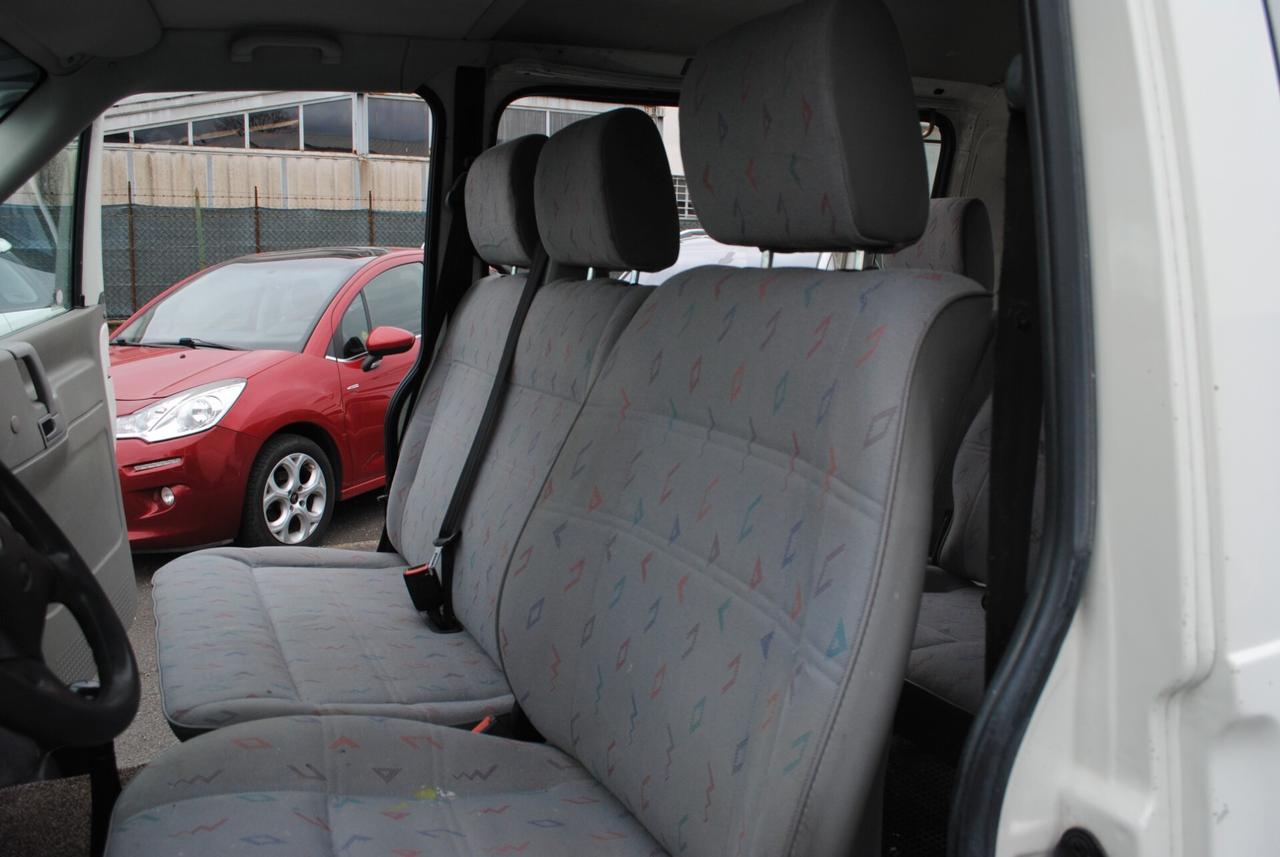 VOLKSWAGEN TRANSPORTER 2.5 TDI 100 CV