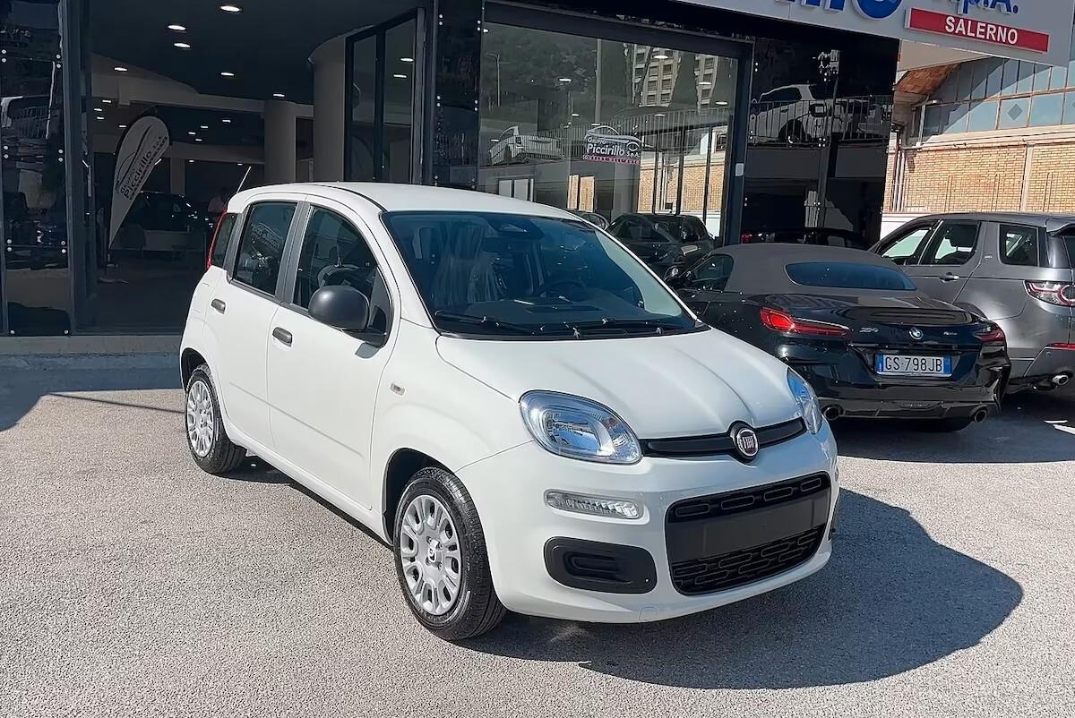Fiat Panda 1.0 FireFly S&S Hybrid Pandina KM0