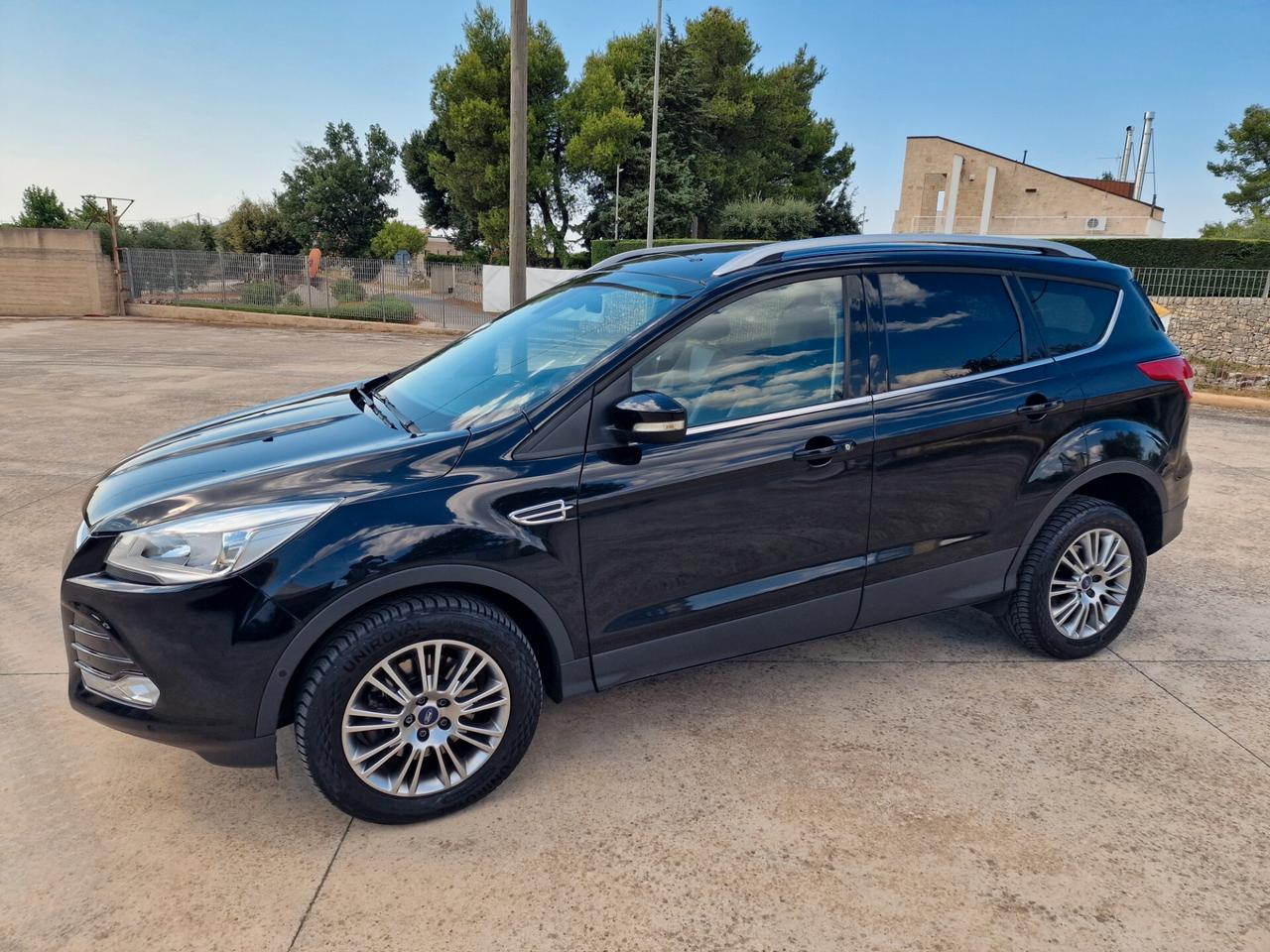 Ford Kuga 2.0 TDCI 140 CV 2WD Titanium