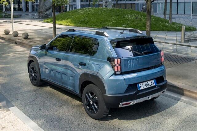 Fiat Grande Panda FIAT GRANDE PANDA Hybrid Business Sport utility vehicle 5-door (Euro 6E)