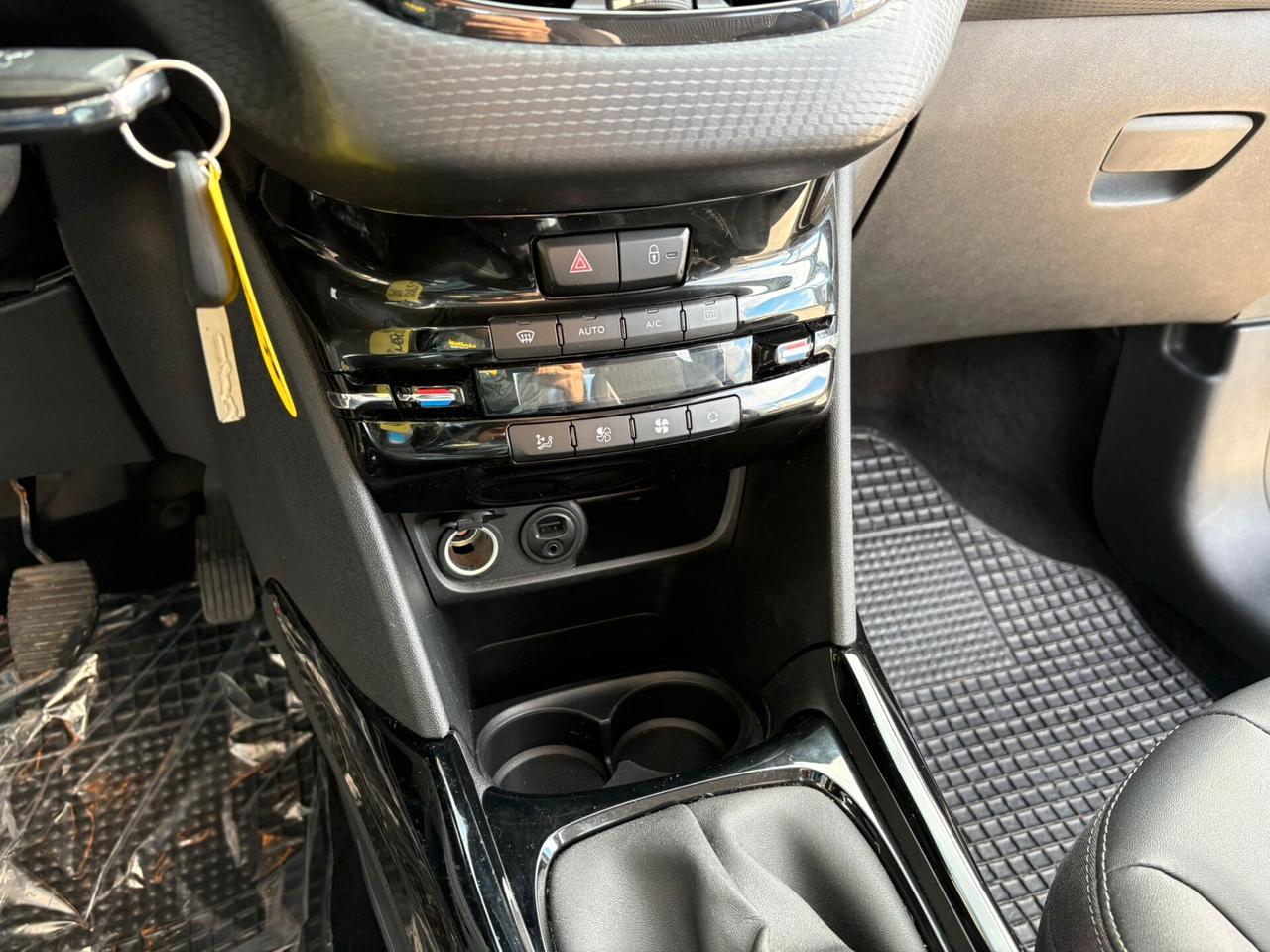 Peugeot 2008 BlueHDi 120 S&S Allure