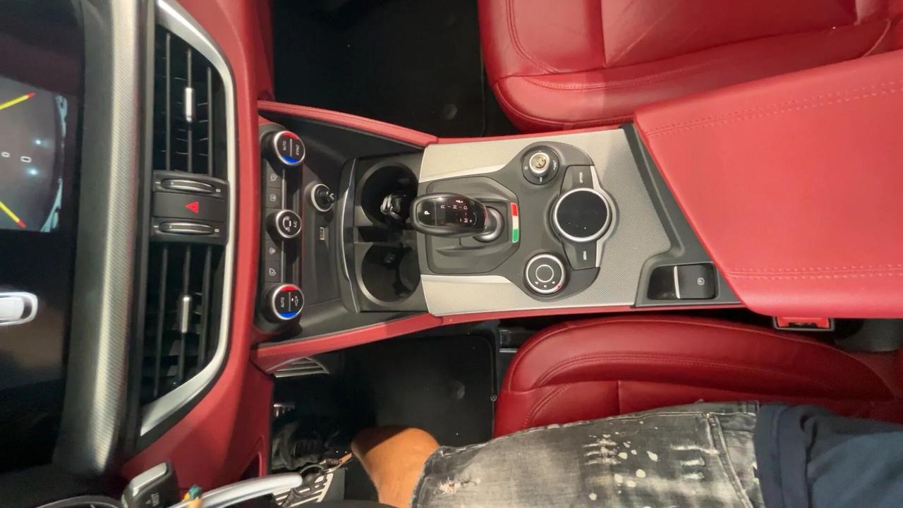 Alfa Romeo Stelvio 2.2 Turbodiesel 210 CV AT8 Q4 Executive
