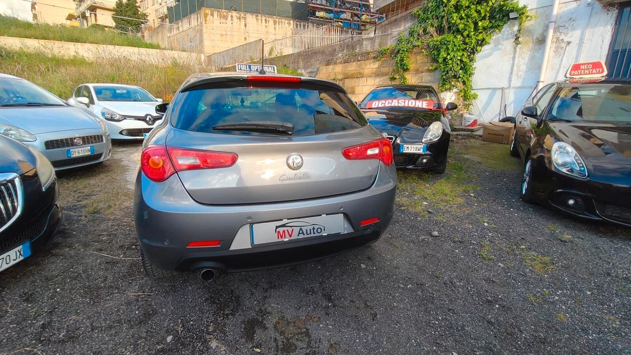 Alfa Romeo Giulietta 1.6 JTDm-2 QV LINE