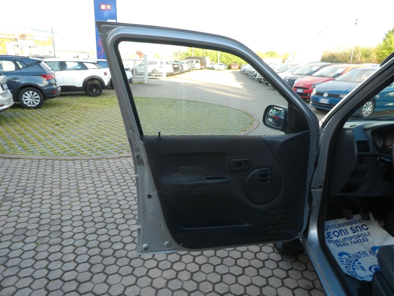 Daihatsu Terios 1.3i 16V cat 4WD SX OK NEOPATENTATI