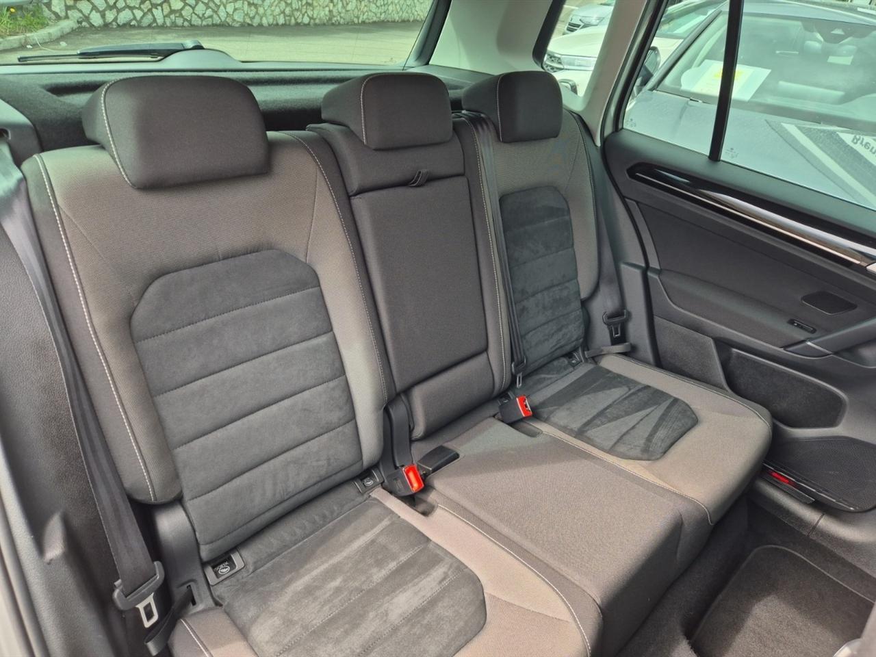 Volkswagen Golf sportsvan 2.0 tdi executive 150cv dsg