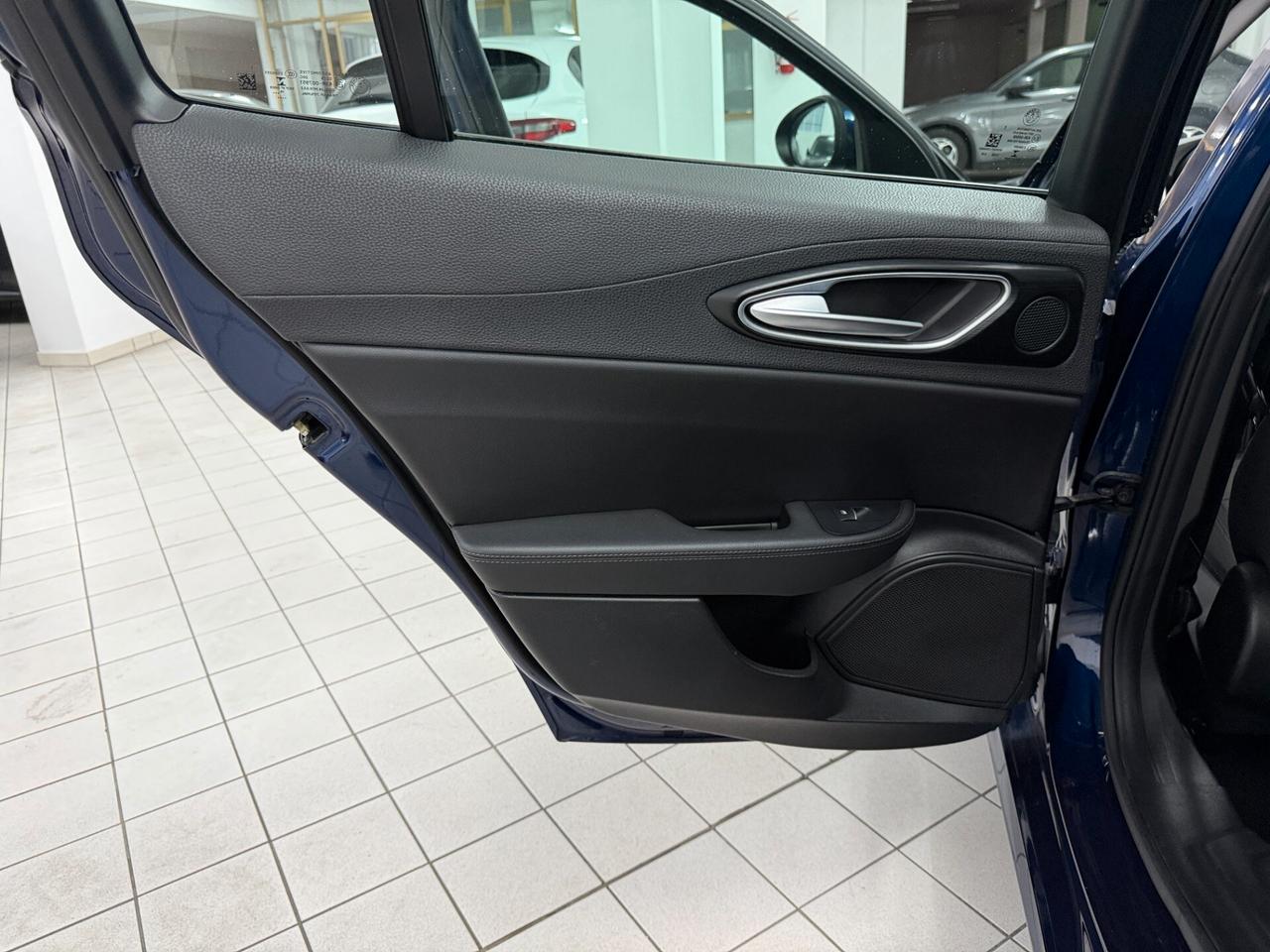 Alfa Romeo Giulia 2.2 TD 150 CV SUPER KIT DISTRIBUZIONE ESEGUITO A 109000 KM GOMME NUOVE - CARFAX VISIBILE DALLE FOTO