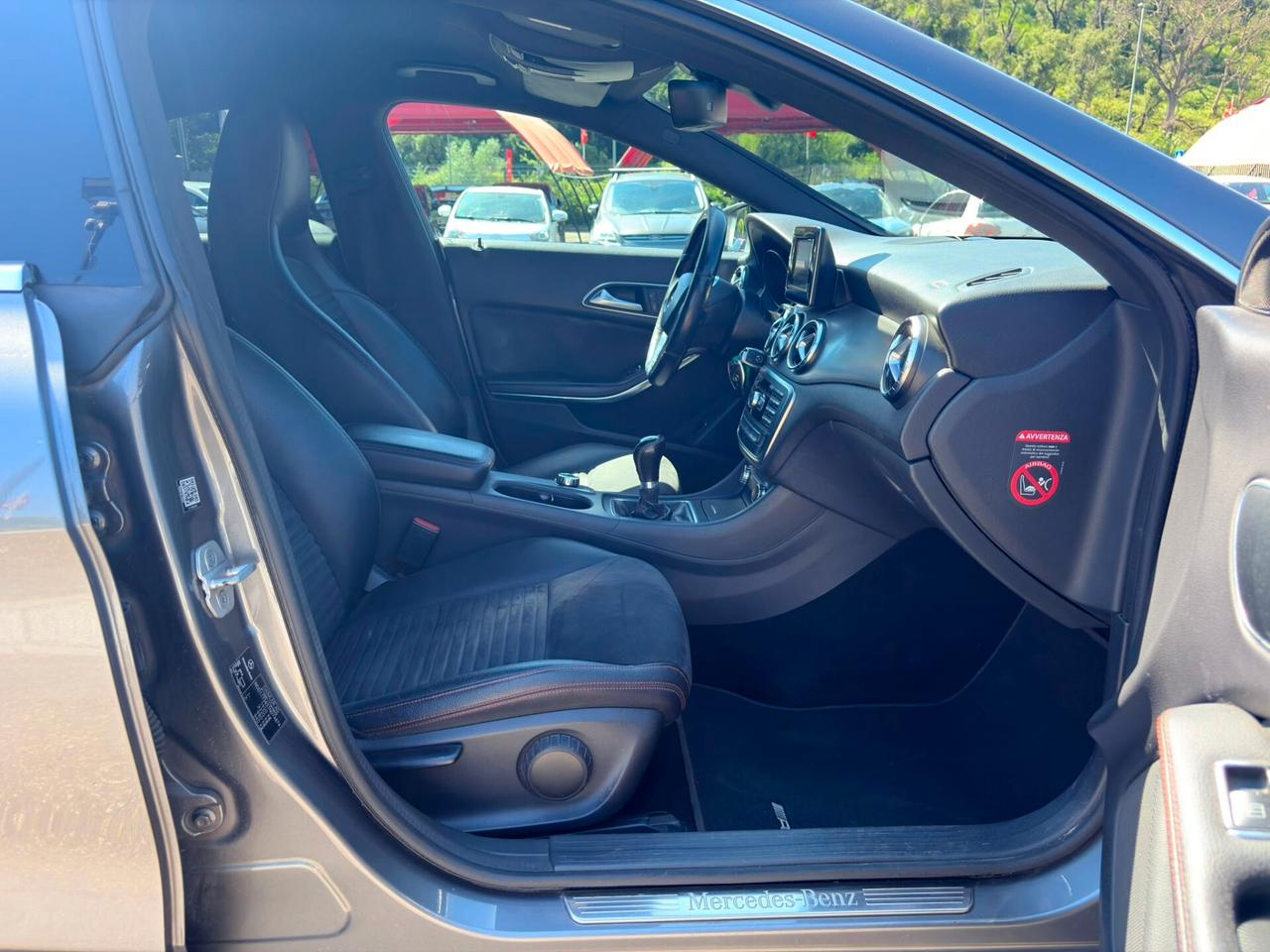 Mercedes-benz CLA 200 Premium