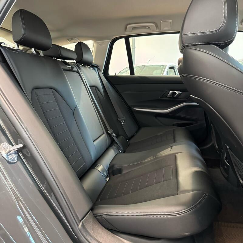 BMW SERIE 3 318d SW ADVANTAGE TOURING AUTOMATICA