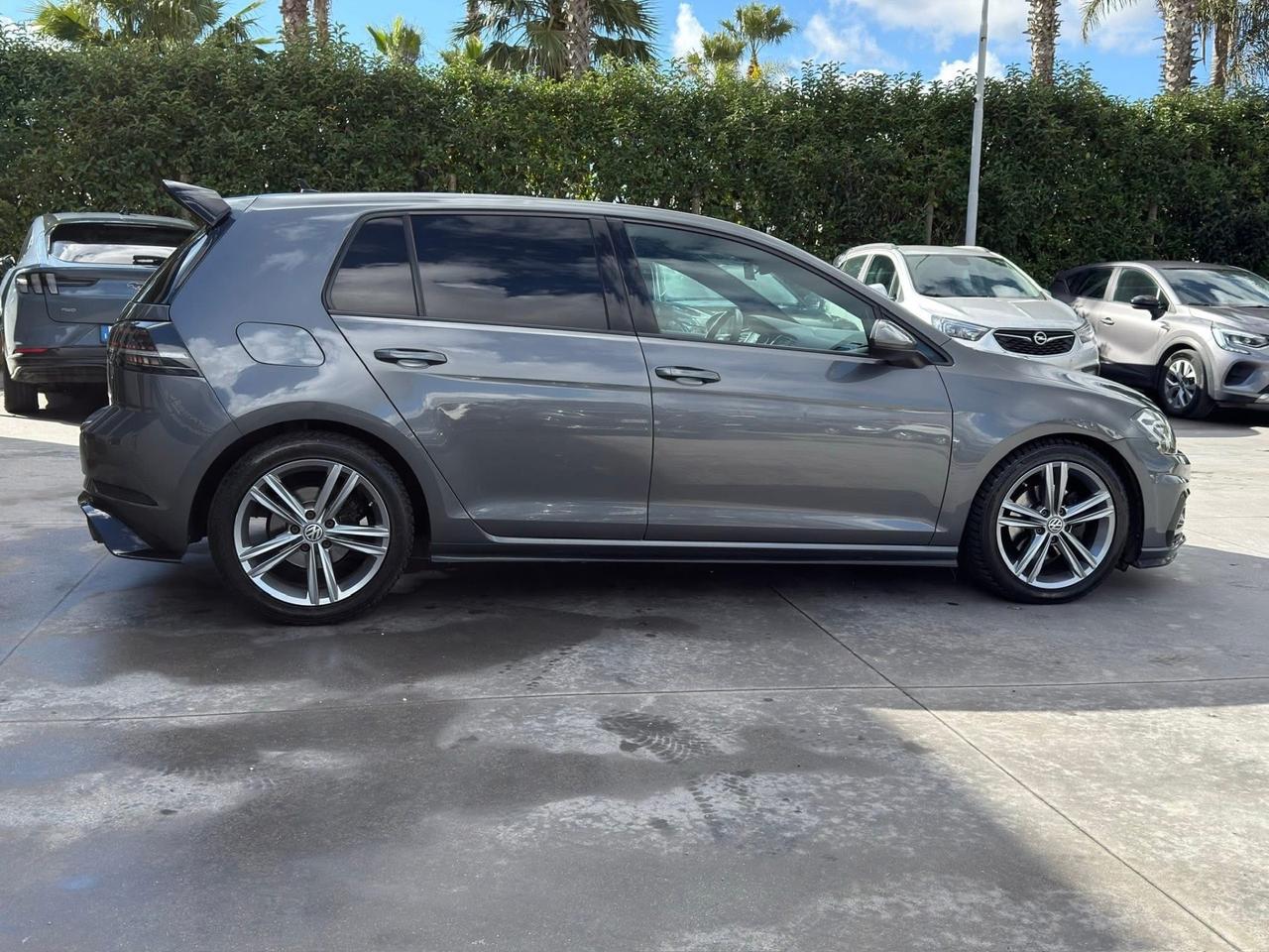 Volkswagen Golf 1.6 TDI 116 CV 5p. R Line