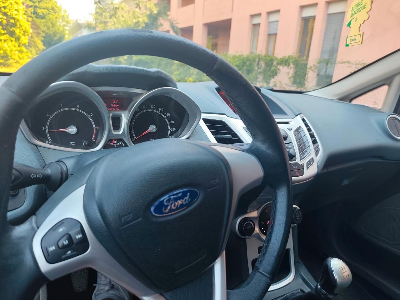 Ford Fiesta 1.2 Benz 82CV 3 porte Titanium