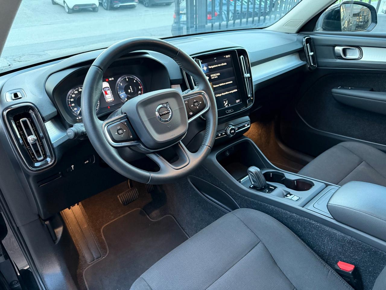 Volvo XC40 D3 Geartronic Momentum Pro