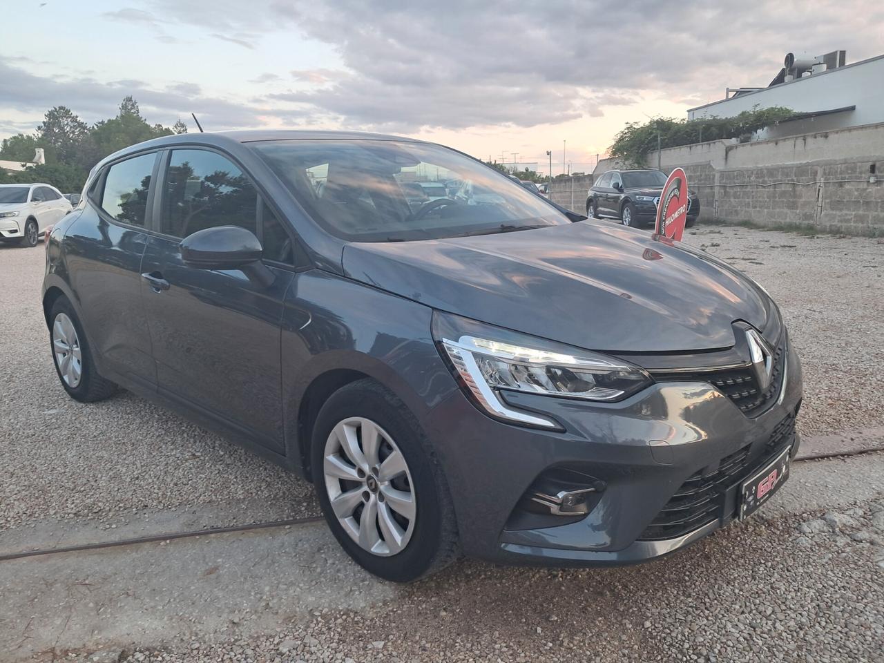 Renault Clio 1.5DCI-85cv*LED*NAVI*CRUISE