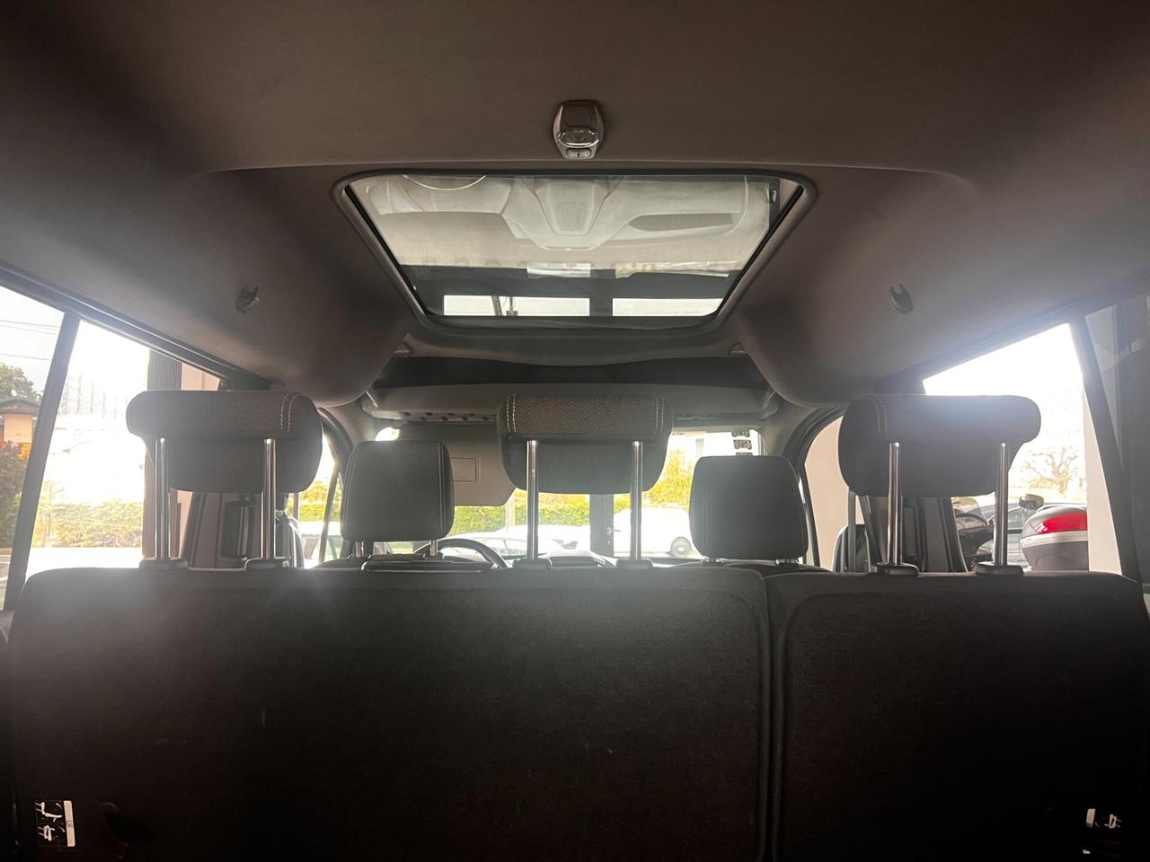 Ford Tourneo Connect 1.5 TDCi 120 CV Powershift Titanium