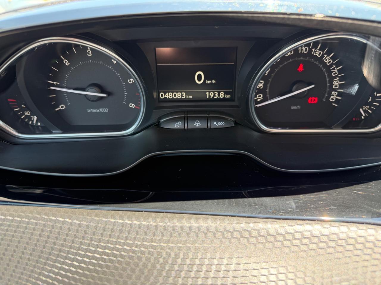 Peugeot 2008 BlueHDi 100 S&S Black Matt/48.000KM