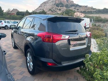 Toyota RAV 4 RAV4 2.2 D-4D 4WD Lounge